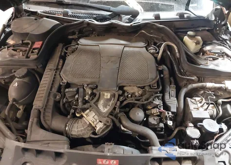 2014 Mercedes-Benz C 300 Sport 4Matic из США, поврежденный, VIN WDDGF8AB9EG175363